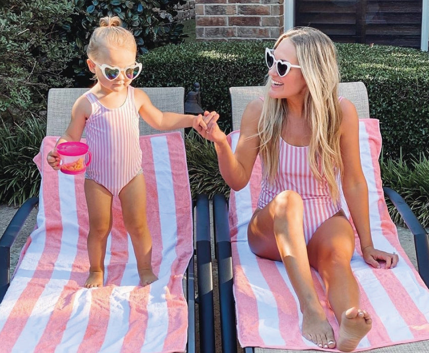 We think 5 ideas to match mom & daughter swimsuit